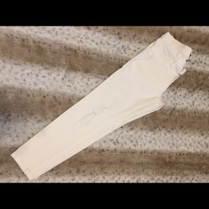 White Banana Republic legging jeans.